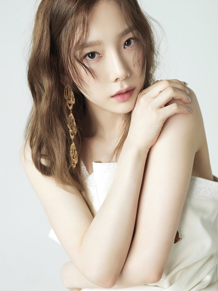  태연공항패션 오늘 화제의 중심은 당연 태연가방