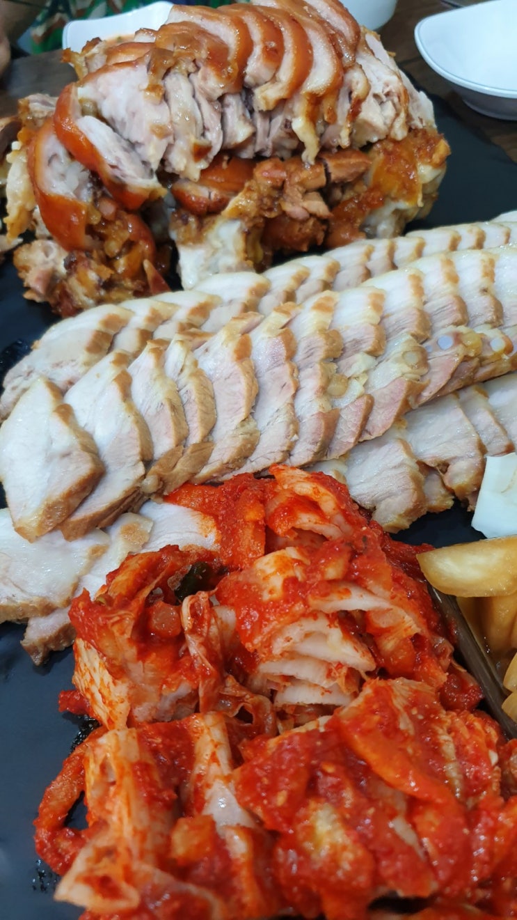  일산 장충동털보족발 손꼽히는 대박집 보쌈 막국수 인정맛집