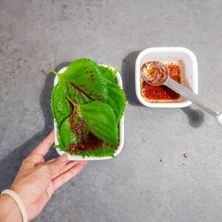  깻잎찜 만들기 해서 젠한국 밀폐용기에 보관