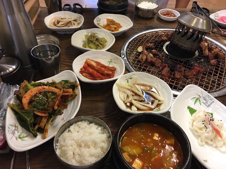  진주 상평동 돼지갈비 맛집 홍제원 , 껍데기는 써비스 ~