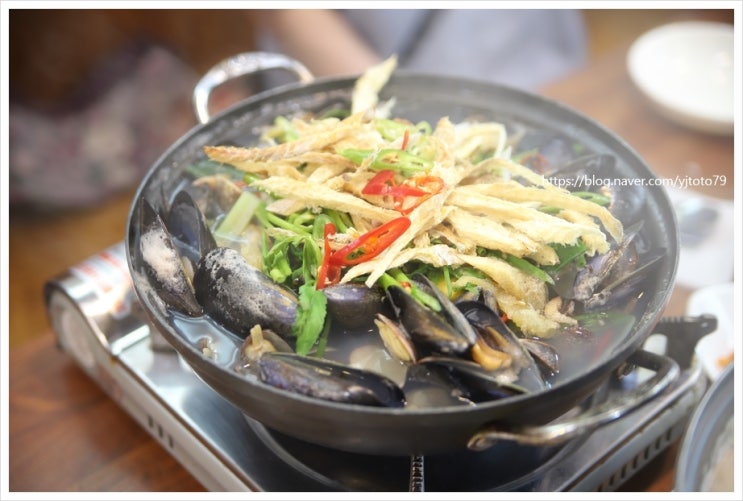  군산 데이투어 - 선유도 남도밥상 ~ 황태바지락해장국이 칼칼하니 맛있었어요