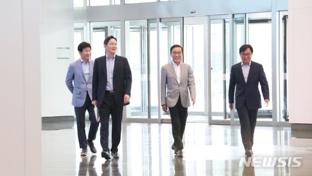  [이재용 파기환송, 위기의 삼성②]이재용, 현장경영 지속하며 미래 대비