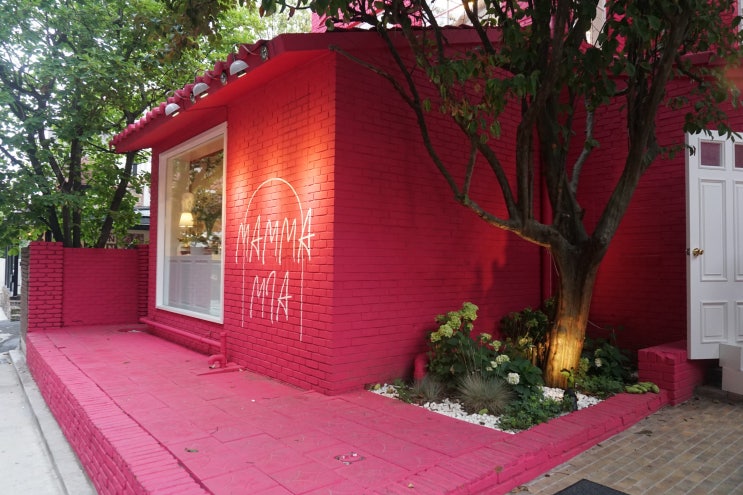  ::: 압구정도산공원 카페추천 Cafe Mammamia 맘마미아도산 :::