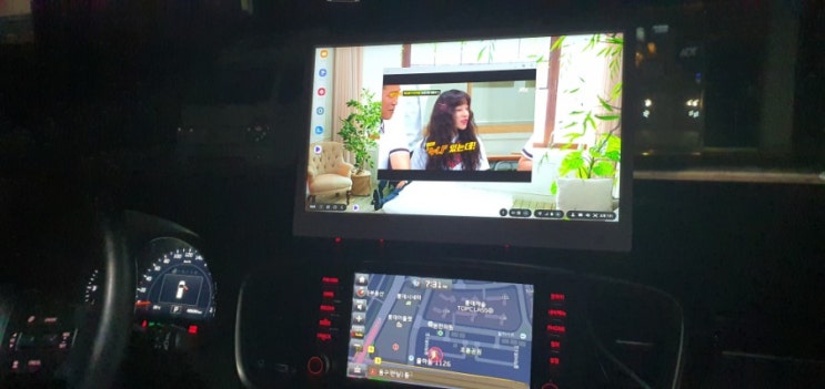 카멜 모니터 차량용 거치대 장착