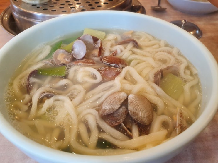  칼국수가 땡길땐 면목동 동원시장 이가네 바지락 칼국수