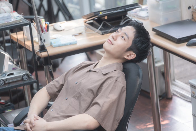  8월 5주차 국내 박스오피스: 고른 분배의 차트, 유열 가요톱텐 1위