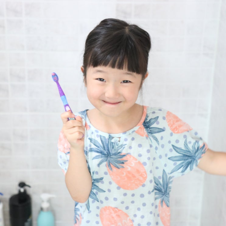  아이가 좋아하는 어린이칫솔 ~ 양치질도 스스로 해요