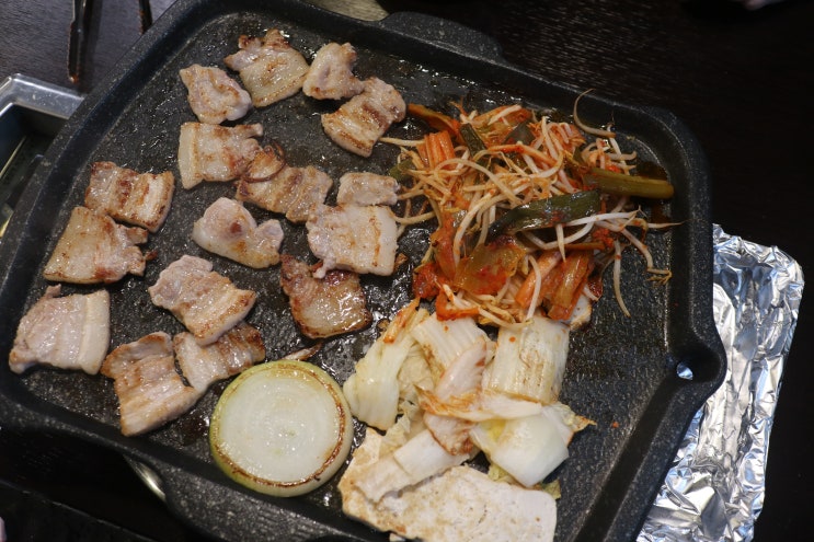  마곡 삼겹살 대성식당 국내산 한돈과 파김치의 완벽한 조화~