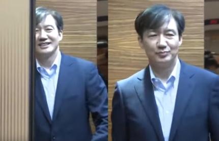 조국 엘리베이터 안 '활짝 웃음'...여야는 이틀째 '자위' 공방 조국 엘리베이터 안 '활짝 웃음'...여야는 이틀째 '자위' 공방