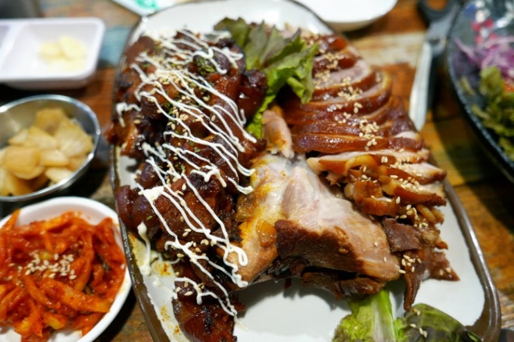 성수역 족발 맛집은 권식족발