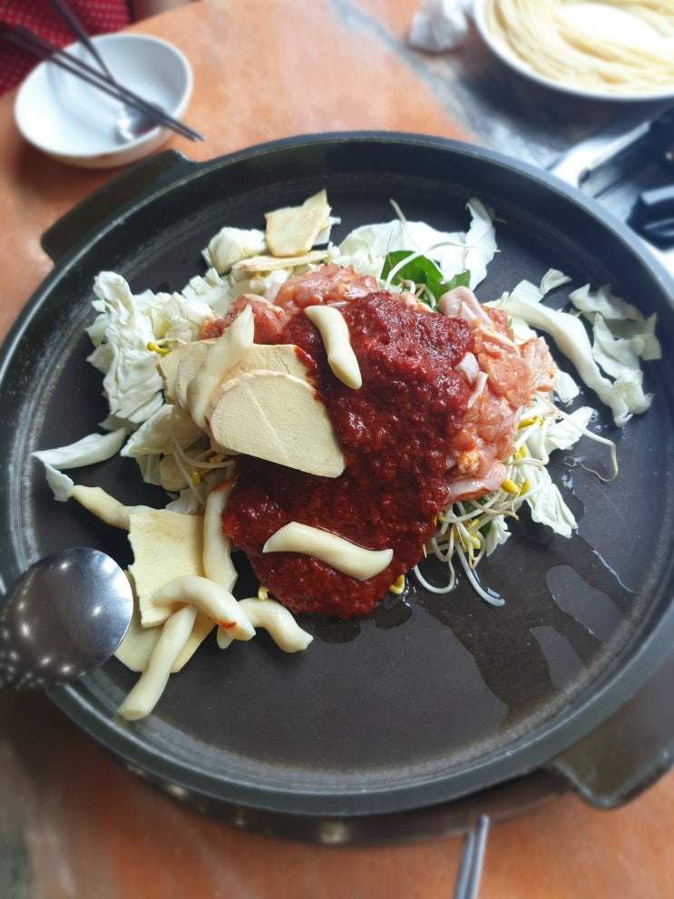  신촌 닭갈비 맛집 【춘천집 닭갈비 막국수】