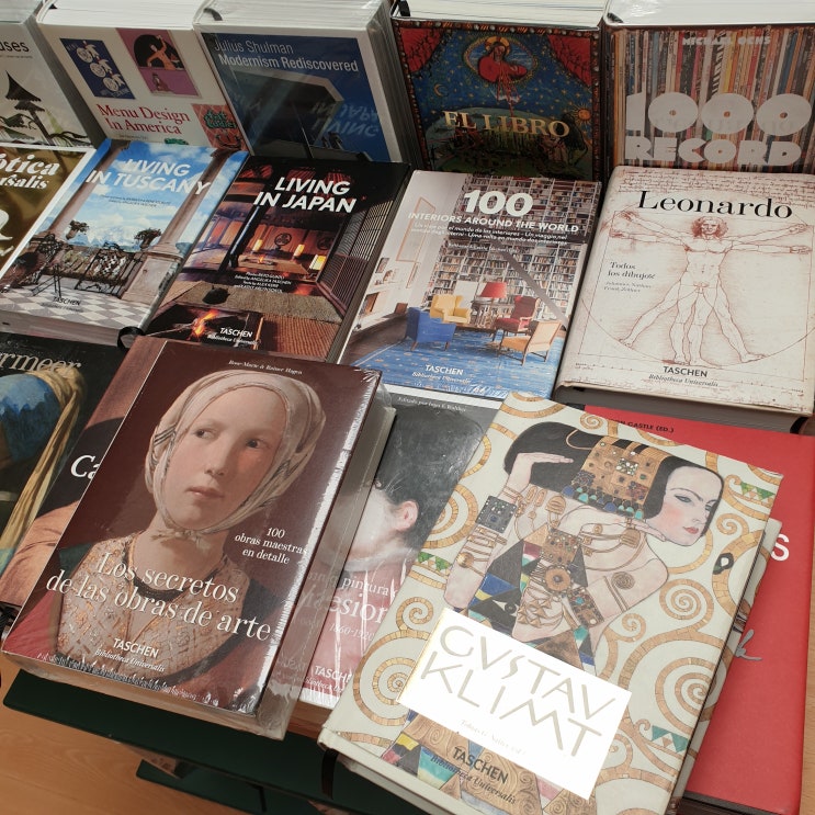  [바르셀로나] 분주한 관광지 중심가에 있는 보석같은 서점- Casa del libro