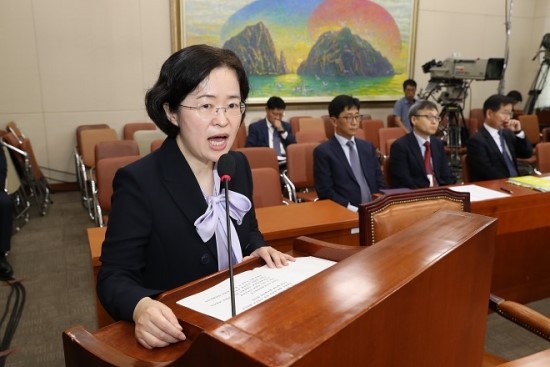 조성욱 공정거래위원장 후보 ‘재벌개혁 주장, 본인은 도덕 불감증’