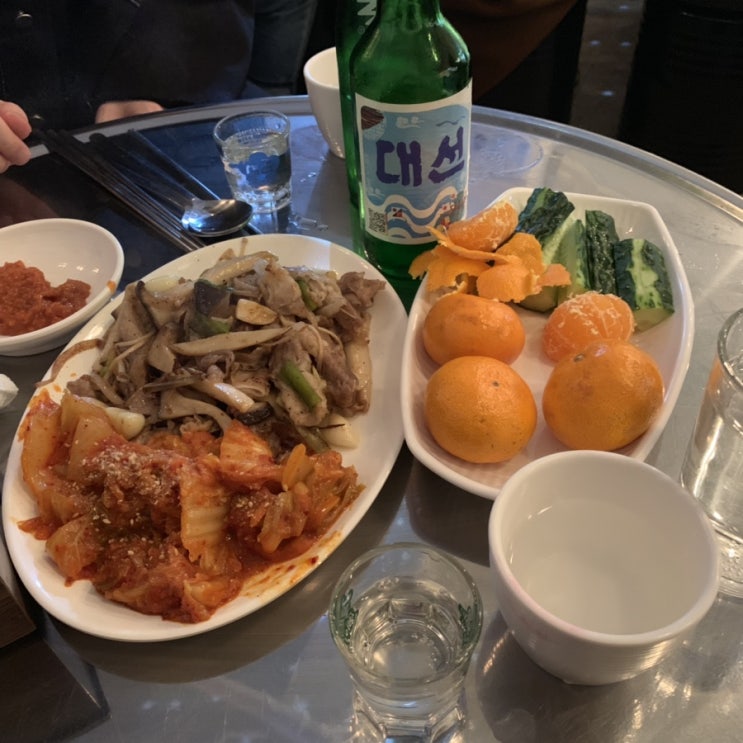  나는 왜 먹는 일상밖에 없지 ?..  3월의 술자리들