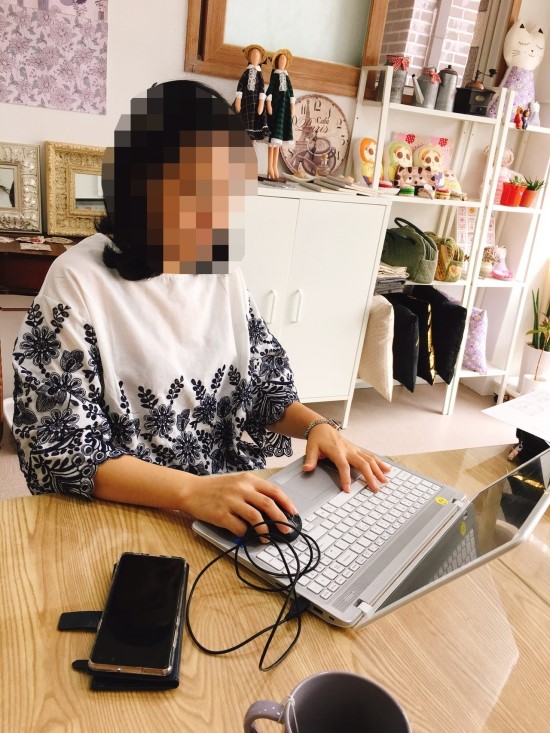  텍스타일디자인 클래스 5기수업:포토샵으로 문도어(door) 패턴디자인 하는 방법 배우시는중