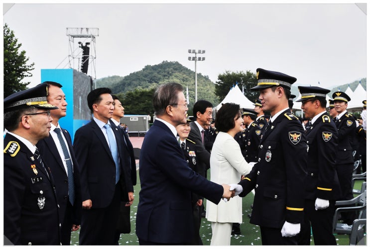 2019 중앙경찰학교 신임경찰 제296기 2,762명의 졸업식이 개최되었습니다.
