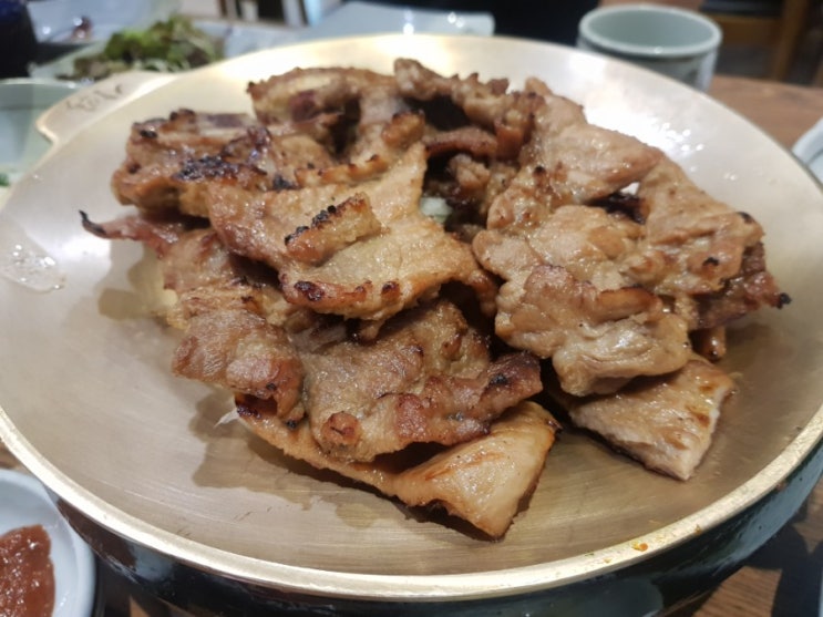 상무지구 맛집 상무옥 숯불돼지갈비 추천 feat. 함흥랭면, 돌판육회비빔밥