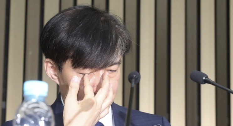  조국 기자회견 자정 훌쩍넘겨 끝나 "조국 끝까지 해보겠다"