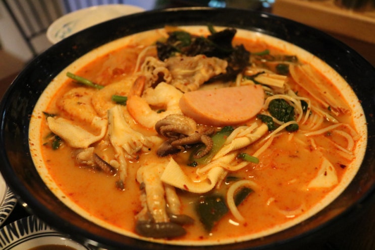  남녀노소 누구나 즐길 수 있는  혜화역맛집 대학로 희래식당