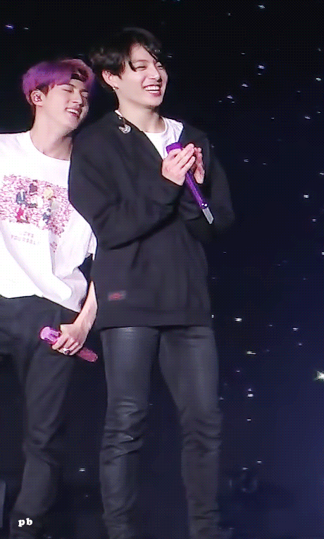  [방탄소년단 정국] 쉐킷 쉐킷 흔들어 보아요. c