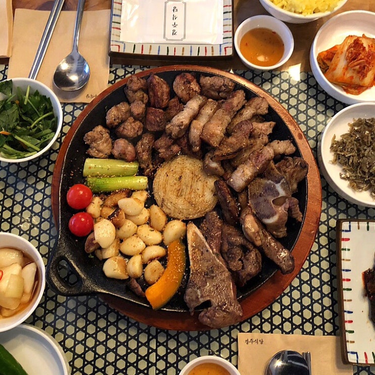  상수역 맛집, 분위기 좋은 “경주식당”