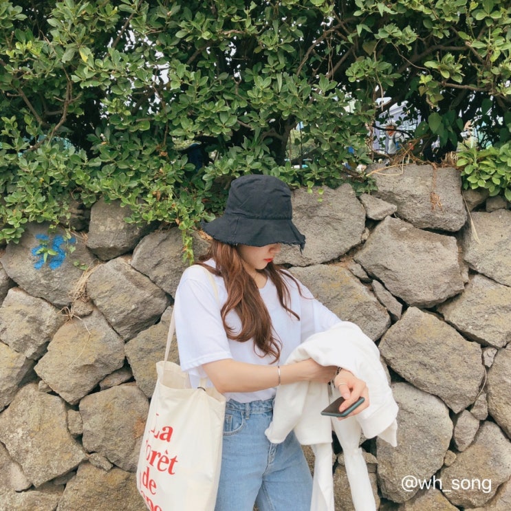  2019.08 : 1박 2일 제주도 뚜벅이 여행 1-2 (이익새양과점, 우무, 협재해변, 정직한돈)