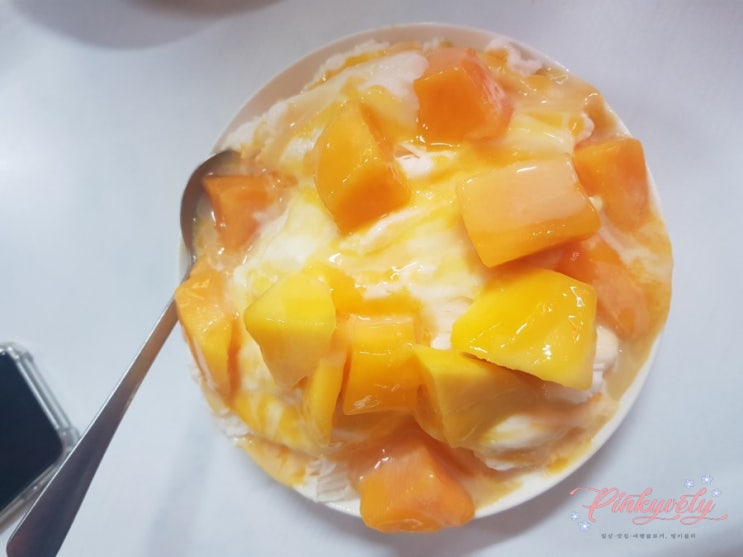  대만요행 가오슝 1일차 숙소추천 현지 인기식당 하이즈빙 빙수 아이허 야경