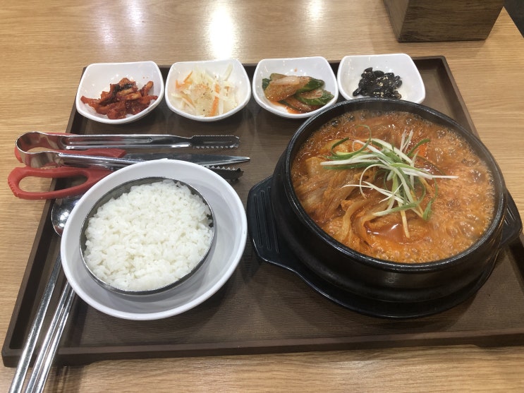  문정동 착한식당촌 묵은지확와닭 :: 묵은지 뚝배기 닭볶음탕