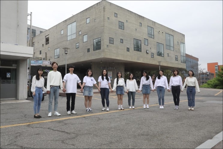  세계화 시대에 부응하는 인재양성은 경기대학교 관광문학과에서 