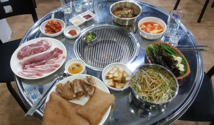  생생정보 3000원 선지국밥 6000원 <송가네꼬리> 활어회덮밥 매운탕 <대박수산> & 골프채 갈비탕 <본가부산식당>