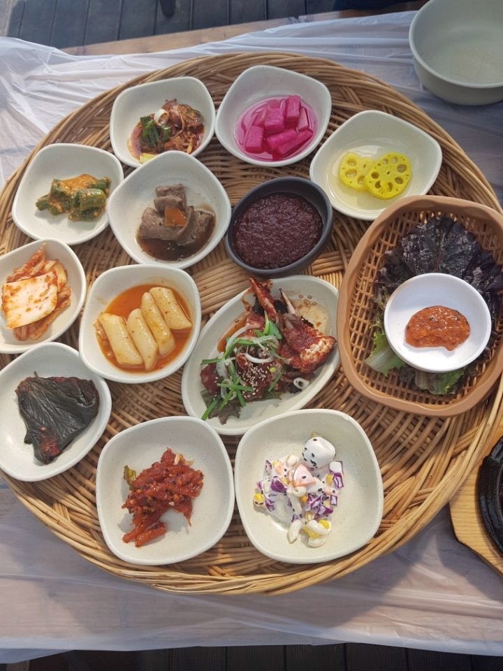  경주아침식사 한정식 편안하면서도 아늑한 경주맛집 한식대첩 원조떡갈비