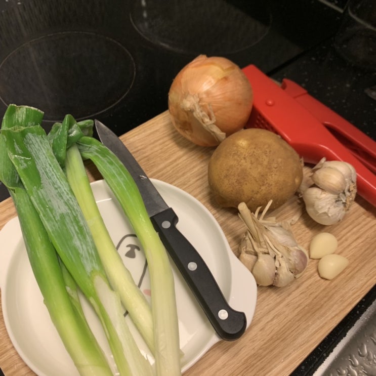  자취요리 : 돼지갈비찜만들기 (단짠단짠)
