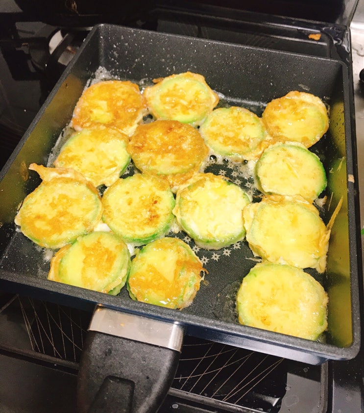 언제 먹어도 맛좋은 부침개 언제 먹어도 맛좋은 부침개