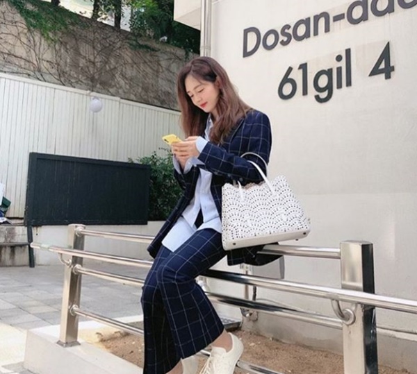  성유리 근황, 스타일리시한 매니시 룩