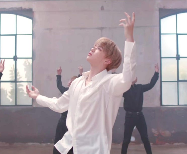  KangDaniel  2019 AAA 가수부문 강다니엘 응원하세요  !!