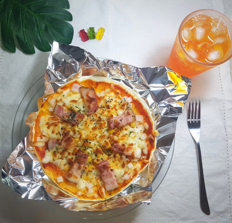 홈브런치 10분만에 완성하는 초간단 또띠아 피자 만들기!