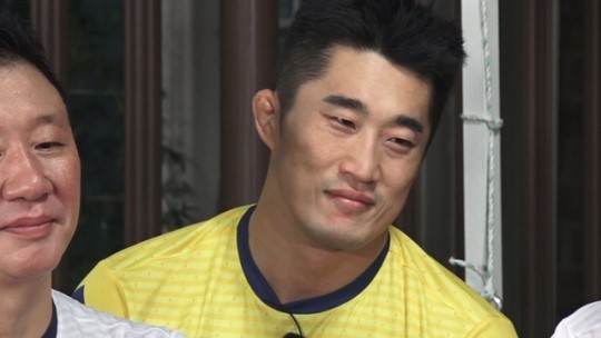 [JTBC] '뭉쳐야 찬다' 김동현, "골키퍼 그만 하고 싶다" 폭탄 발언