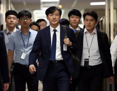  조국 기자 참담회 : 한국기자 질문수준 향상을 위한 빨간펜 첨삭지도(딴지일보)