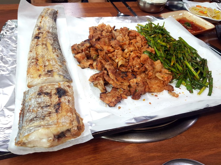 천안 풍세 맛집 풍년식당에서 연탄 불고기랑 생선구이 먹었어요!!