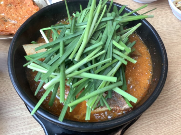  점심식사로 잠실홈플러스 식당가 마부육전 방문 했어요