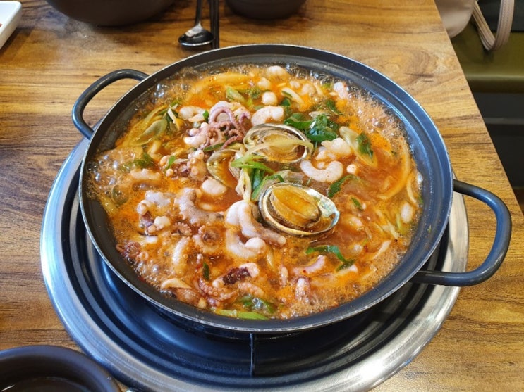 광교 아브뉴프랑 맛집 - 낙곱새 전문점 용호낙지 #2