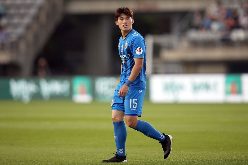 이동경 축구선수 - 1mr39oxvrzma1m - 이동경(李東炅,1997년 9월 20일 ~ )은 대한민국의 축구 선수이다.