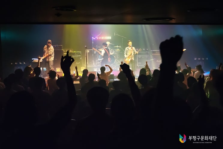  오늘도 무사히 콘서트 <크라잉넛, 스트릿건즈> :: 부평아트센터