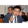 금태섭 "조국, 공감 능력 없어"..與지지층 "프락치냐" 금태섭 "조국, 공감 능력 없어"..與지지층 "프락치냐"