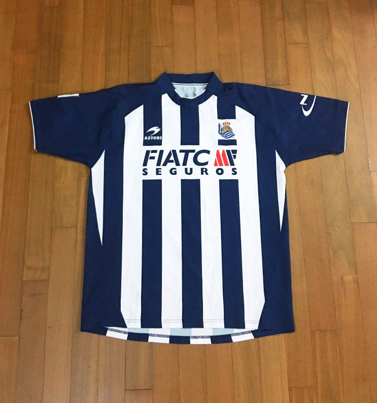 레알 소시에다드 2004-05 라리가 홈 유니폼/홈 셔츠 (이천수)