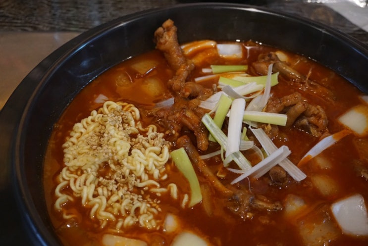  홍대 닭발맛집 인생 국물닭발 : 홍미닭발 홍대점
