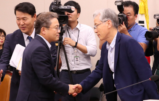 오늘 조국 청문회 ‘능력검증 vs 사퇴 선고’