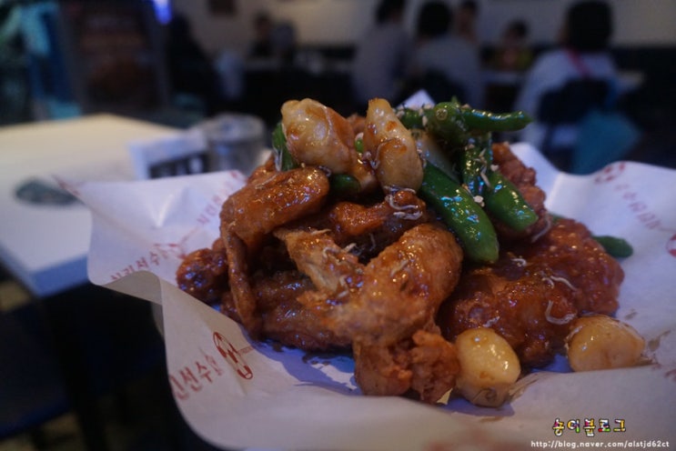  금호동치킨 안정환치킨선수 닭껍질 후라이드 계속 먹게 되는 바삭함!