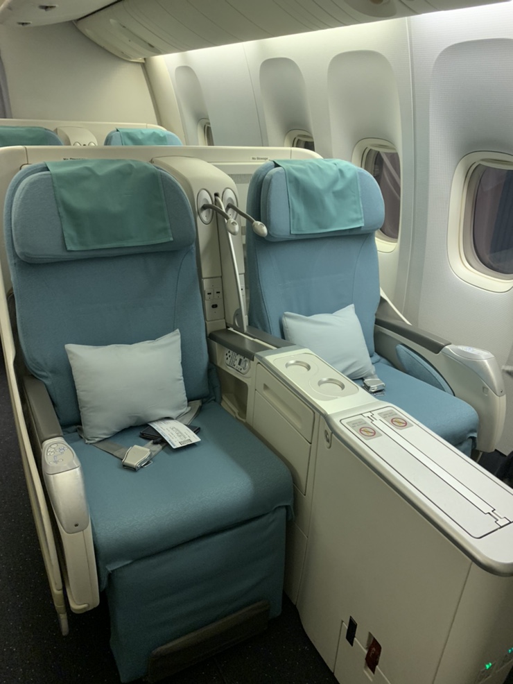  대한항공 프레스티지 / 비지니스 후쿠오카-인천 KE782 B777-200ER 후기