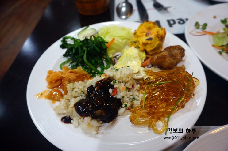  신부동 마리나블루 가짓수 많아 좋은 천안뷔페